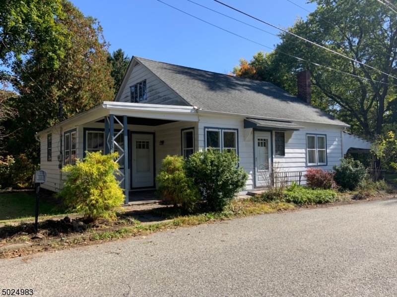 113 Carpenter St - Photo 1