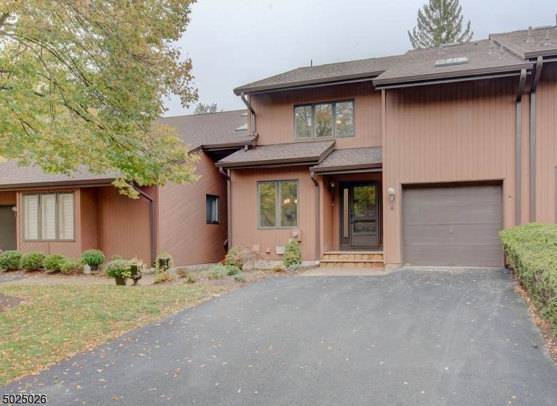 4 Moran Rd - Photo 1