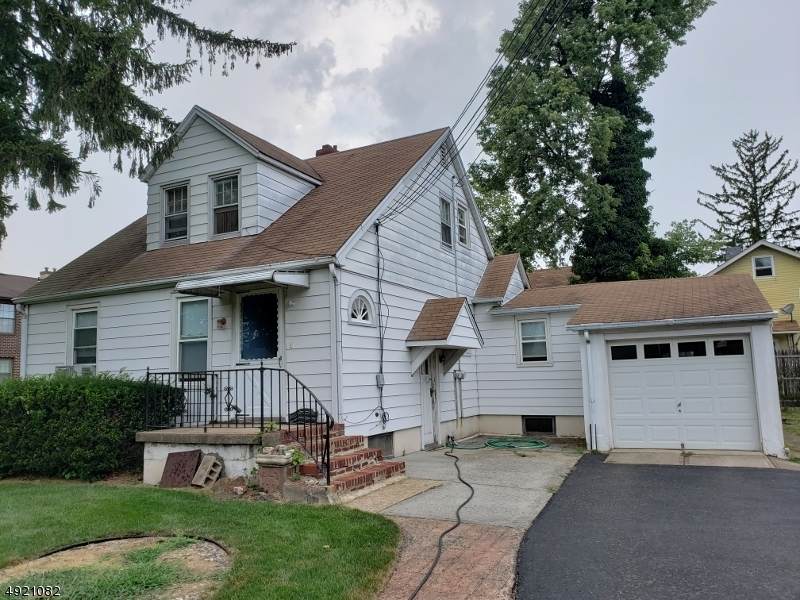 209 Runyon Ave - Photo 1
