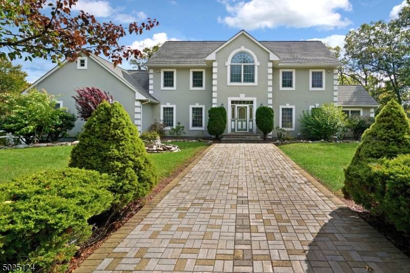 12 Evergreen Dr - Photo 1