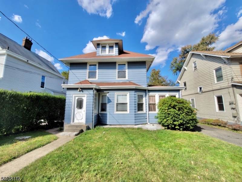 184 Harding Ave - Photo 1