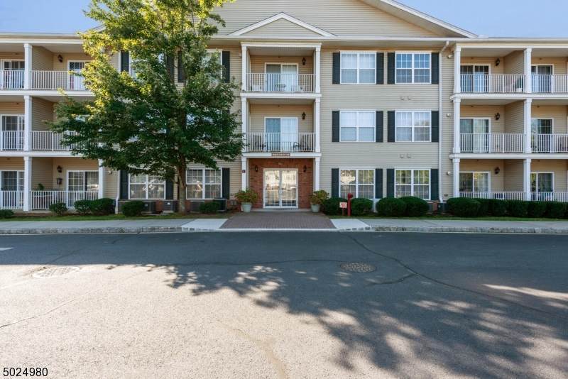 87 Liddle Ave - Photo 1