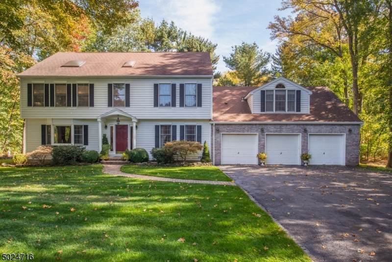 8 Leveridge Ln - Photo 1