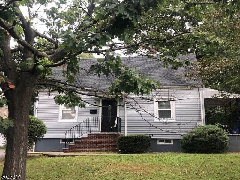 25 Virginia Ave - Photo 1