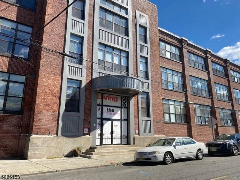 300 Communipaw Ave - Photo 1