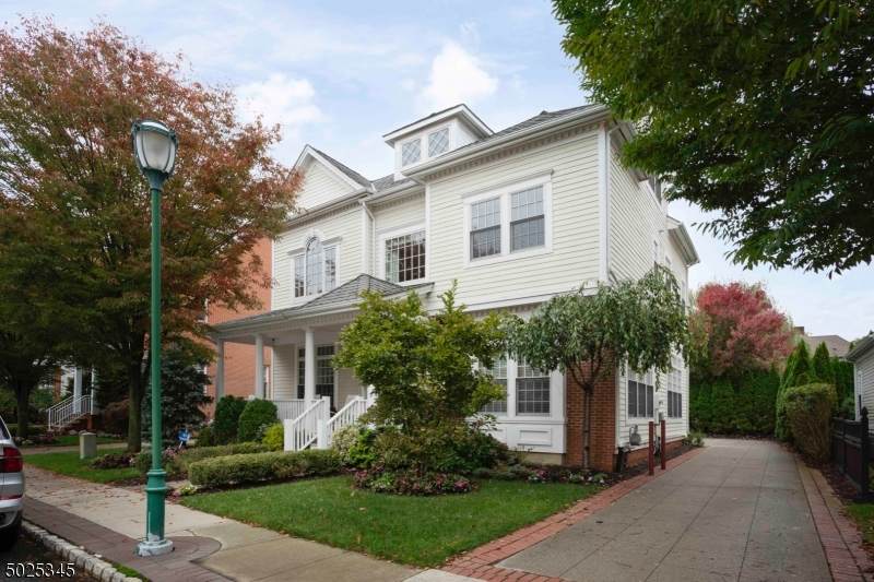 29 Carillon Cir - Photo 1