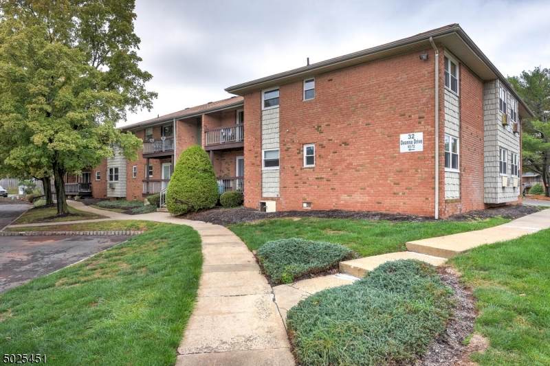 32 Deanna Drive Apt 66 - Photo 1