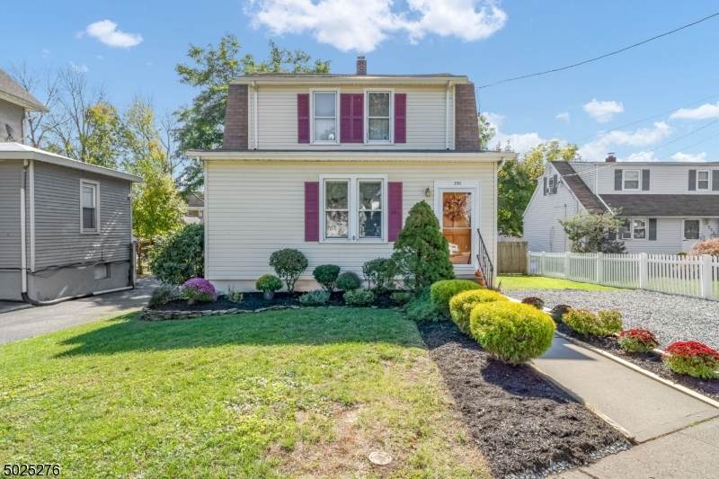 226 W High St - Photo 1