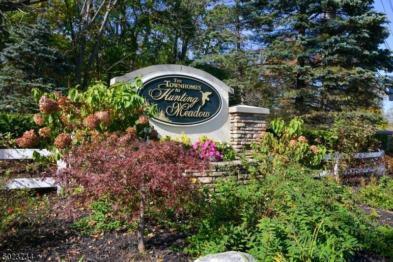 37 Windsor Dr - Photo 1