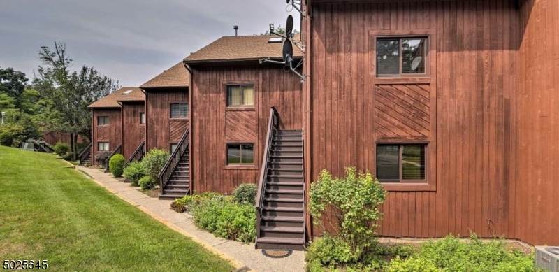 7 Arapahoe Dr Unit 4 - Photo 1