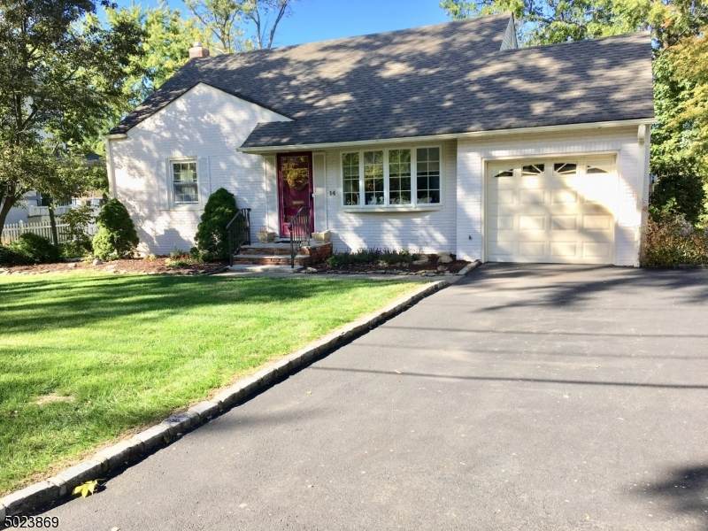 14 Buckingham Dr - Photo 1