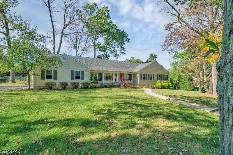 133 Mohawk Rd - Photo 1