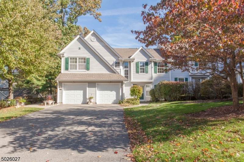 902 Chatfield Dr - Photo 1