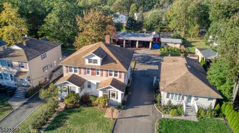 463 Central Ave - Photo 1