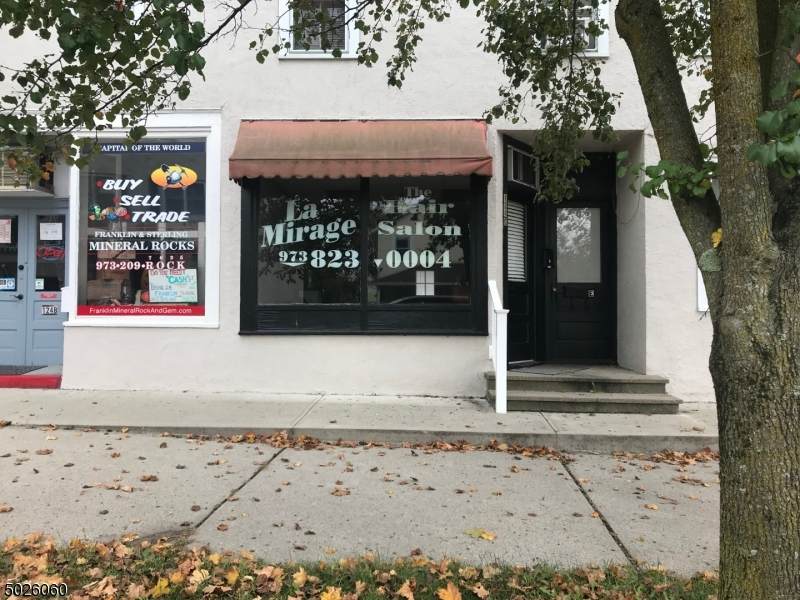 124 Main St - Photo 1