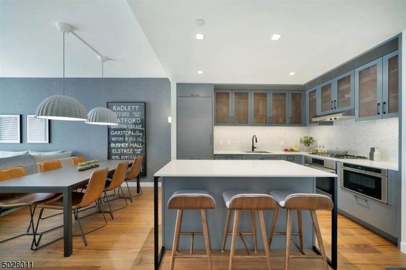 2 Shore Ln - Photo 1