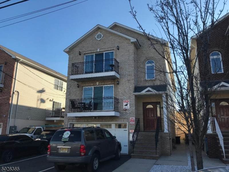 163 Clifford St - Photo 1