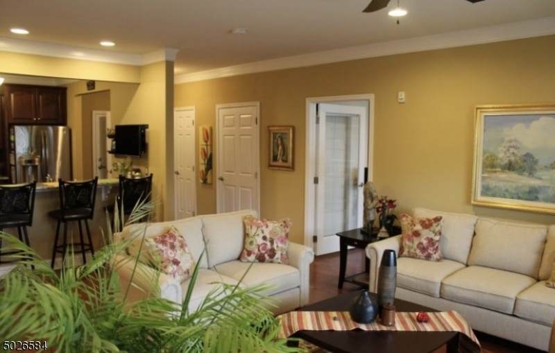 1302 Hale Dr - Photo 1