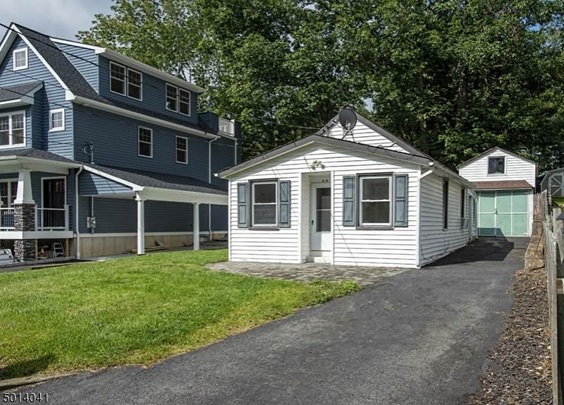 32 Schwarz Blvd - Photo 1