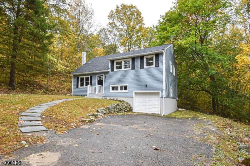 34 Rogers Ln - Photo 1