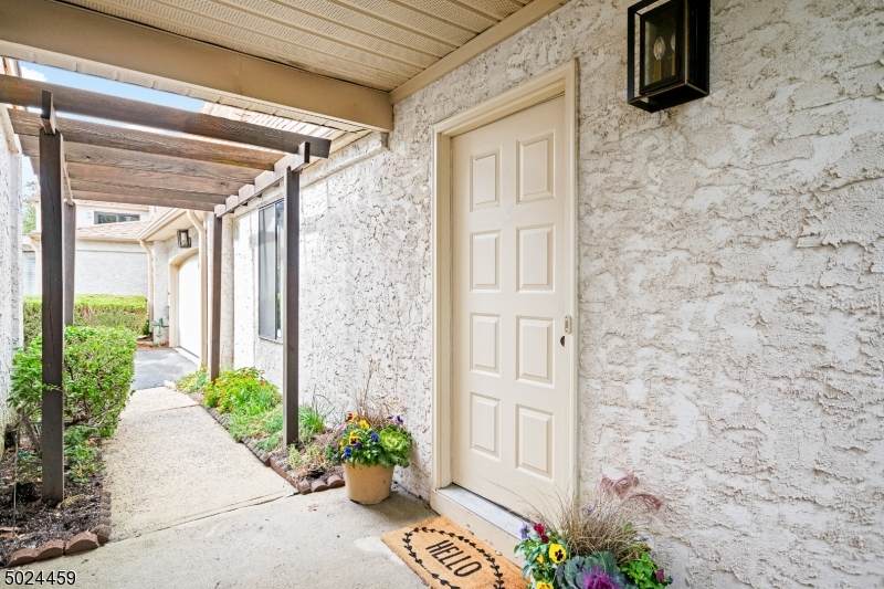 44 Park Gate Dr - Photo 1