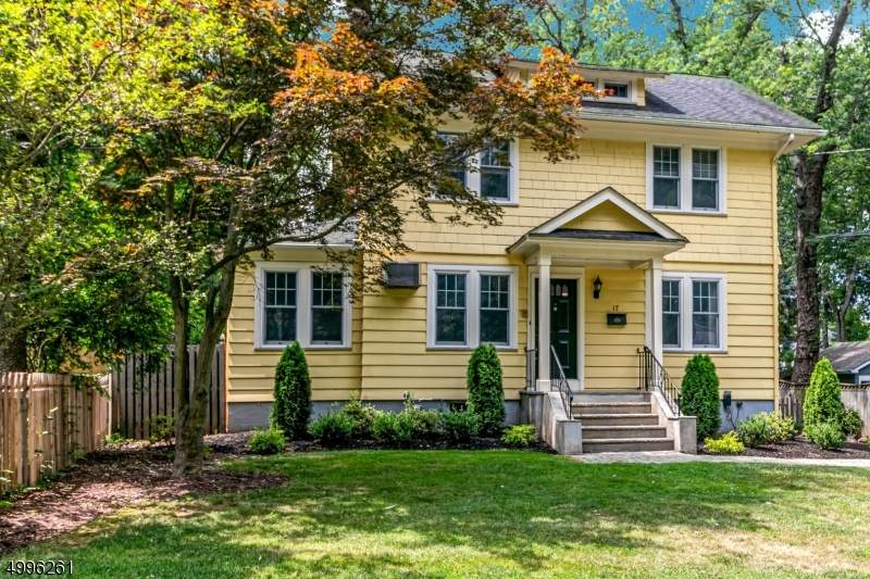 17 Russell Rd - Photo 1