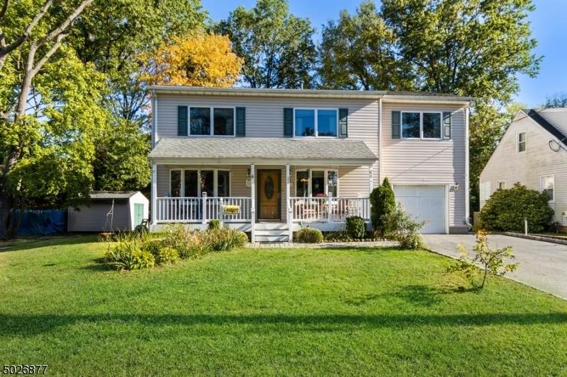 33 James Ave - Photo 1