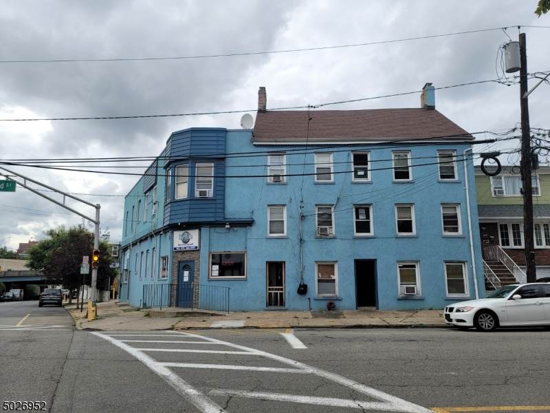 200 N 2Nd St - Photo 1