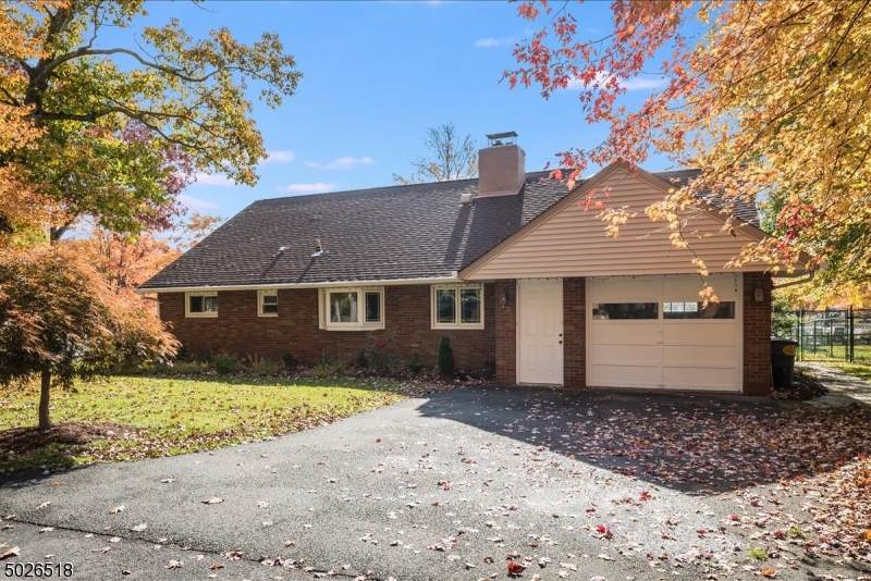 45 Oslo Dr - Photo 1