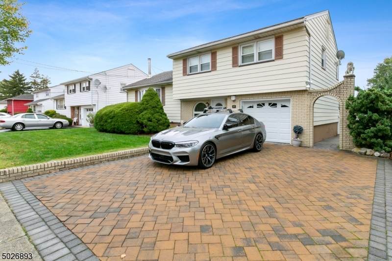 33 Annabelle Ave - Photo 1