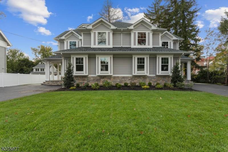530 Westfield Ave - Photo 1