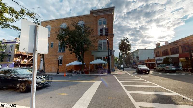 18 N Union Ave, Unit 1 - Photo 1