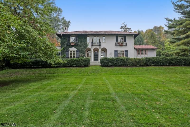 46 Highland Ave - Photo 1