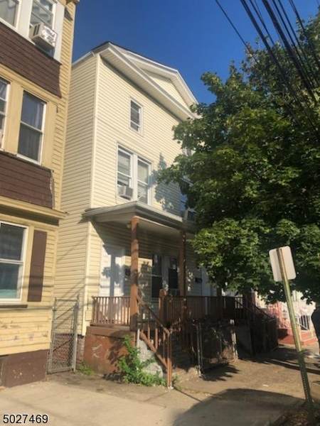 439 Marshall St - Photo 1