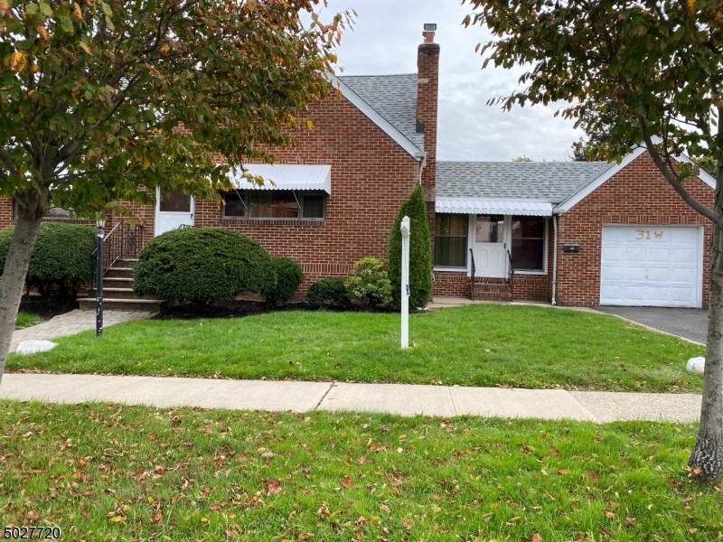 31 W Munsell Ave - Photo 1