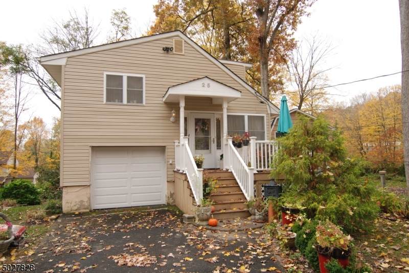 25 Como Terrace - Photo 1