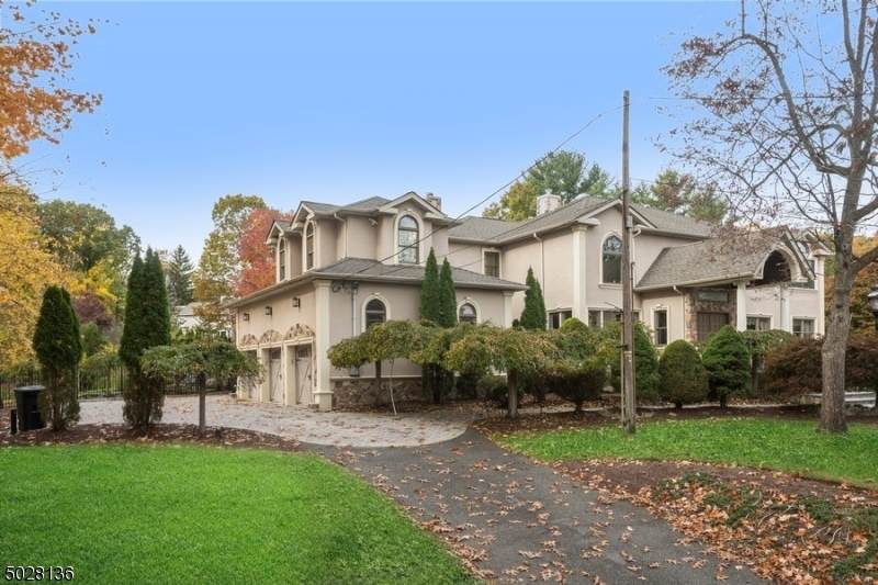 281 Colfax Rd - Photo 1