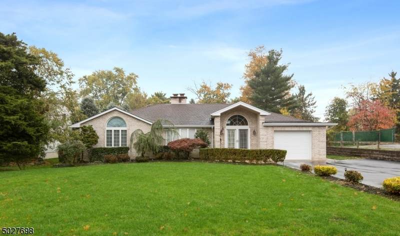 17 Old Homestead Rd - Photo 1
