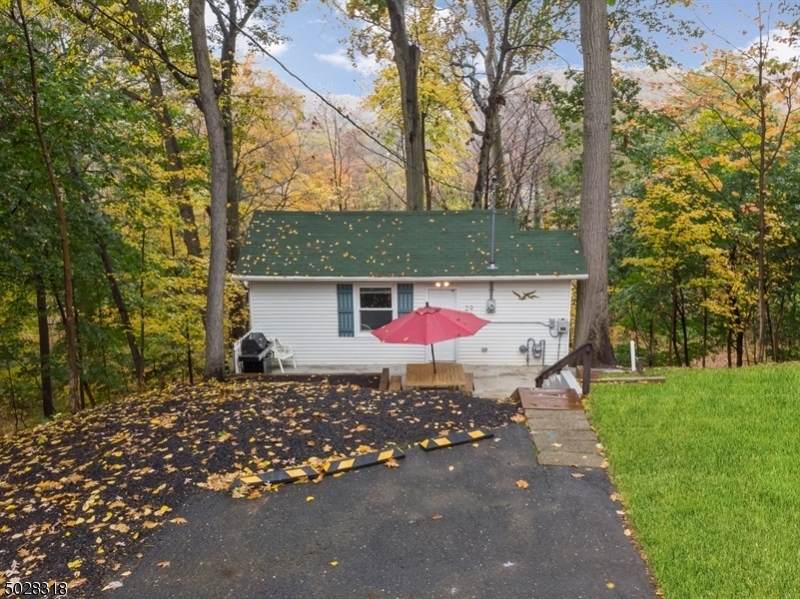 29 Poplar St - Photo 1