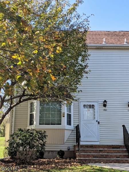 1301 Baneberry Ct - Photo 1