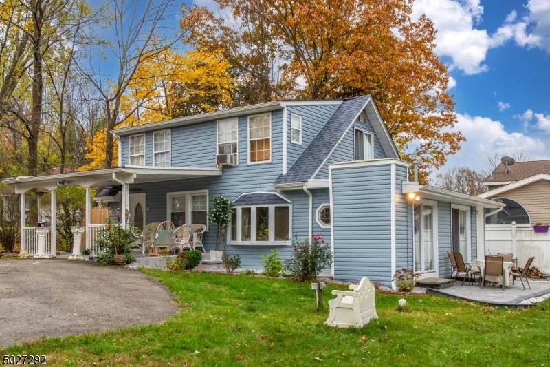 9 Winetka Ln - Photo 1