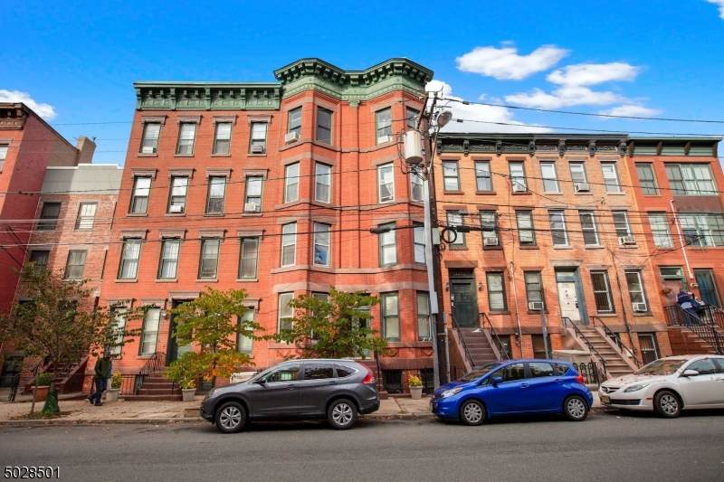234 6TH ST - Photo 1