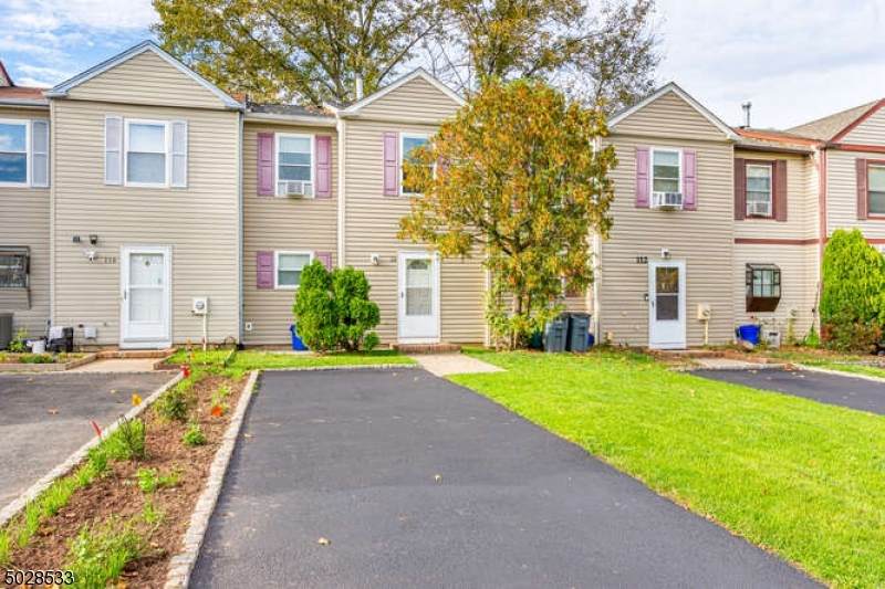 114 Redbud Rd - Photo 1