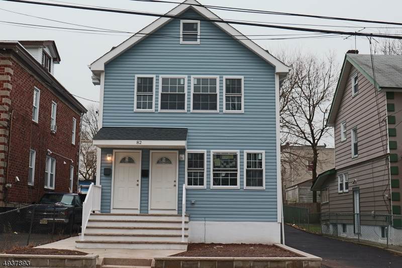 82 Howard St - Photo 1