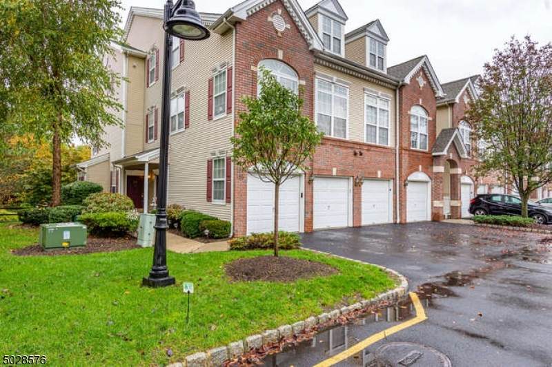 196 Riverwalk Way - Photo 1