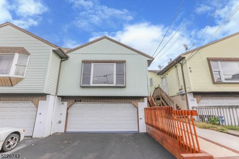 324 Winfield Ave - Photo 1