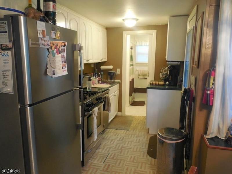 29 Tennis Rd - Photo 1