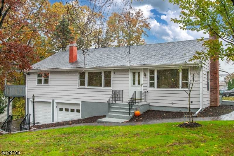 5 Leonard Place - Photo 1