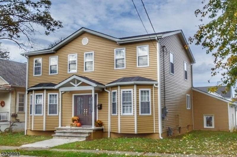565 Elder Ave - Photo 1