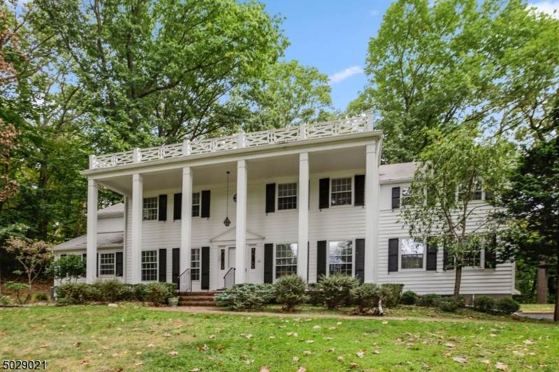 22 Fox Hedge Rd - Photo 1